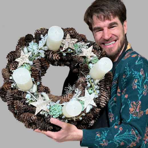 Adventskranz-selber-machen-Blumenmann-weiss.png