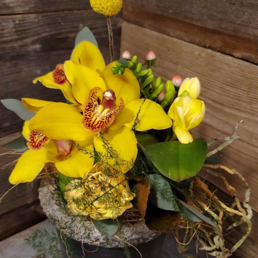Blumengesteck-exklusiv-gelb.jpg